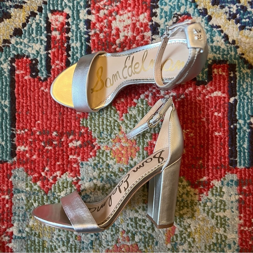 SAM EDELMAN Yaro Block Heel Leather Sandal 4"
Silver Shimmer Ankle Strap Party